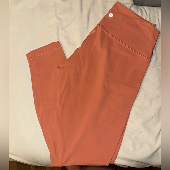 Lululemon wunder trains - Picture 1 of 2